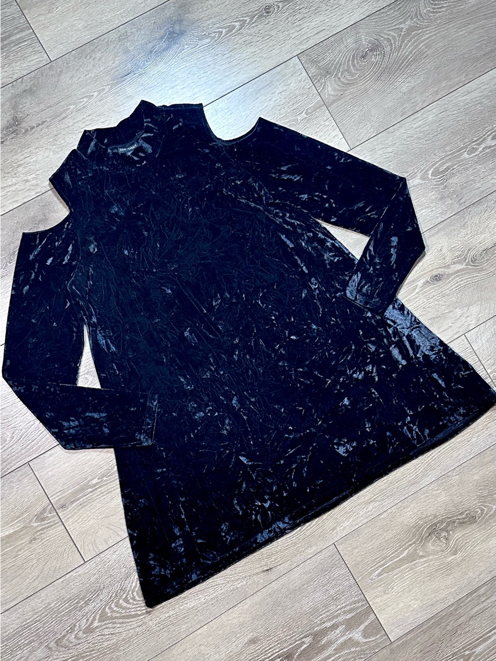Coco + Carmen Velvet Mock Neck Cold Shoulder Long Sleeve Mini Dress - Picture 3 of 12